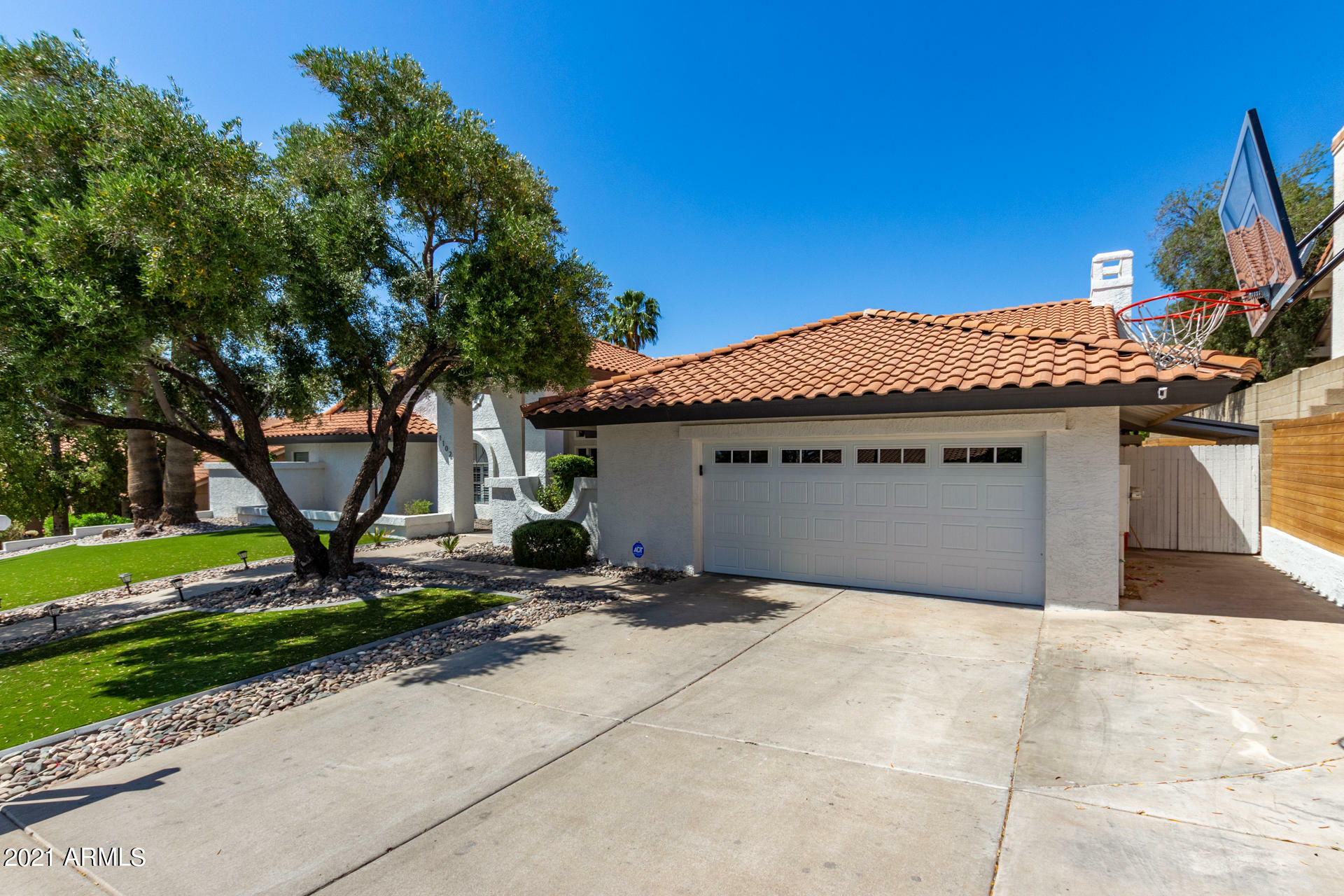 Property Photo:  1102 E Marconi Avenue  AZ 85022 