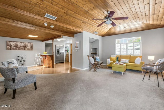 Property Photo:  243 Apricot Street  CA 93022 