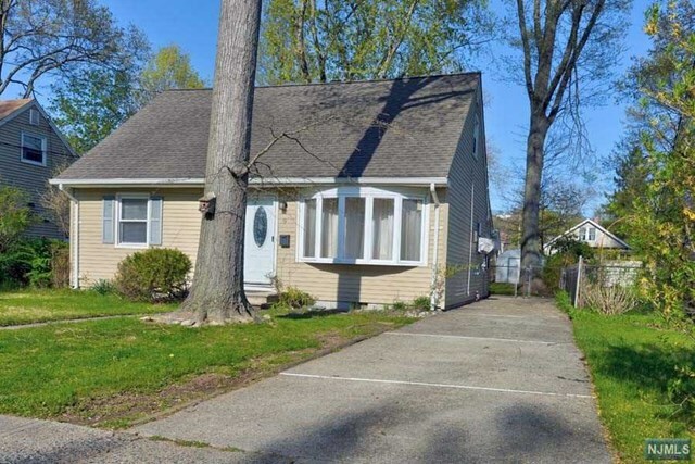 Property Photo:  9 Central Avenue  NJ 07442 