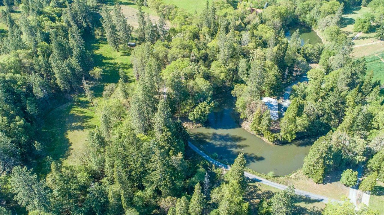 Property Photo:  6520 Tunnel Loop Road  OR 97526 