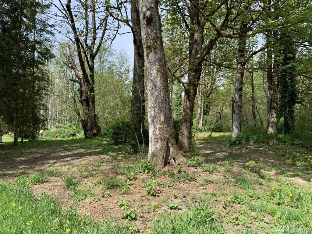 Property Photo: 7540 Maple St WA 98237