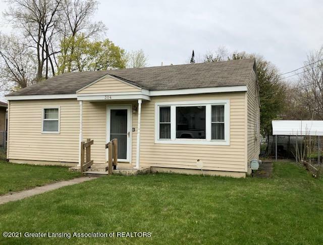 Property Photo:  304 S Lawton Street  MI 48854 