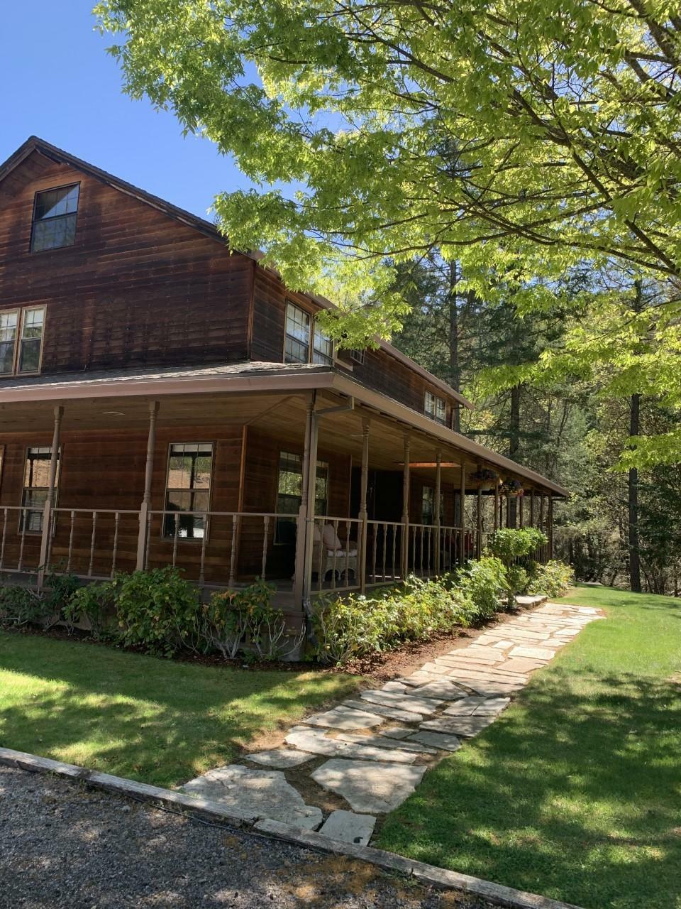 Property Photo: 9627 Sterling Creek Road OR 97530