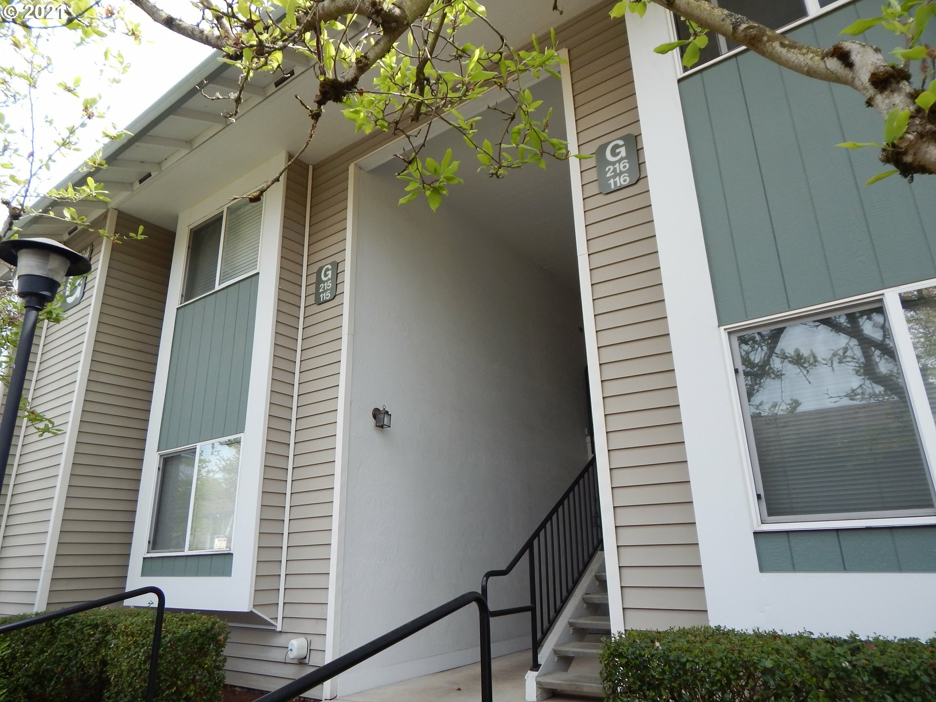 Property Photo:  4784 W Powell Blvd 216  OR 97030 