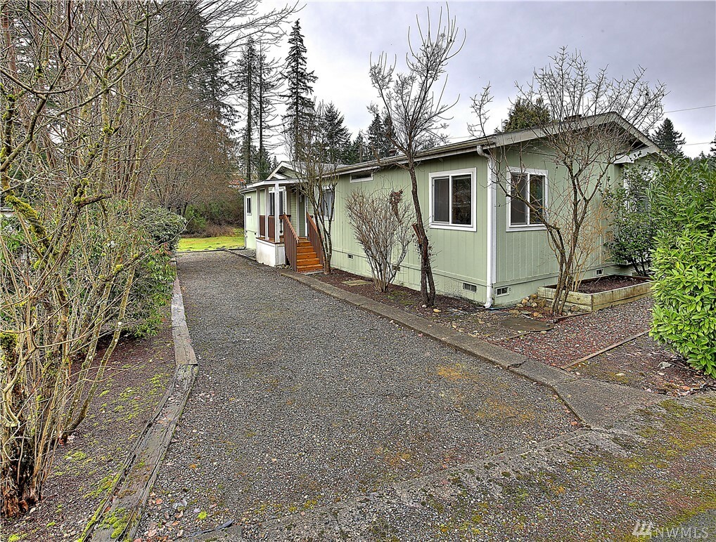 Property Photo:  3304 235th St E 1  WA 98387 