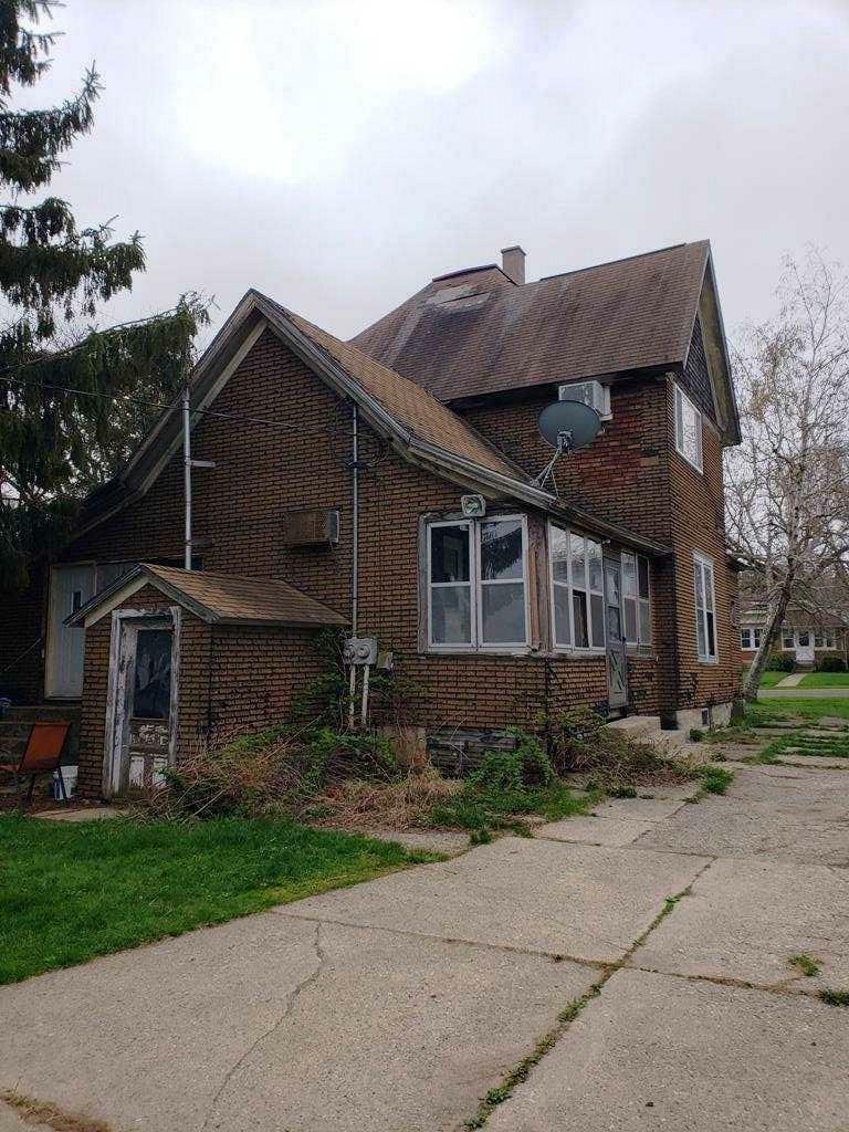 Property Photo:  113 West Lyons St  WI 53960 