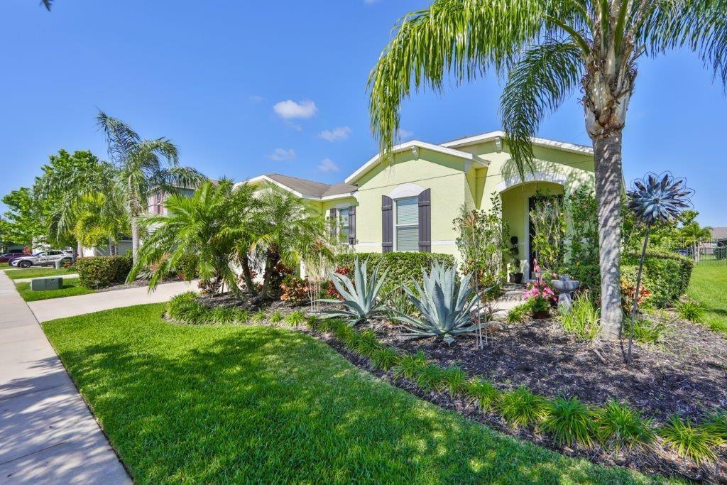 Property Photo:  5116 Butterfly Shell Drive  FL 33572 