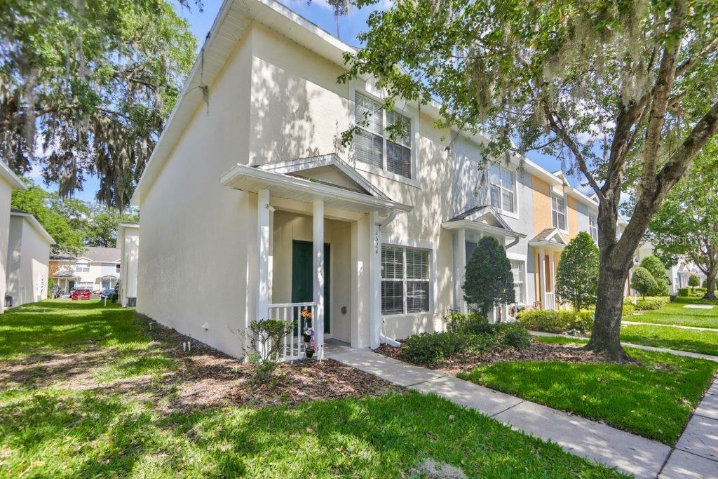 Property Photo:  3524 High Hampton Circle  FL 33610 