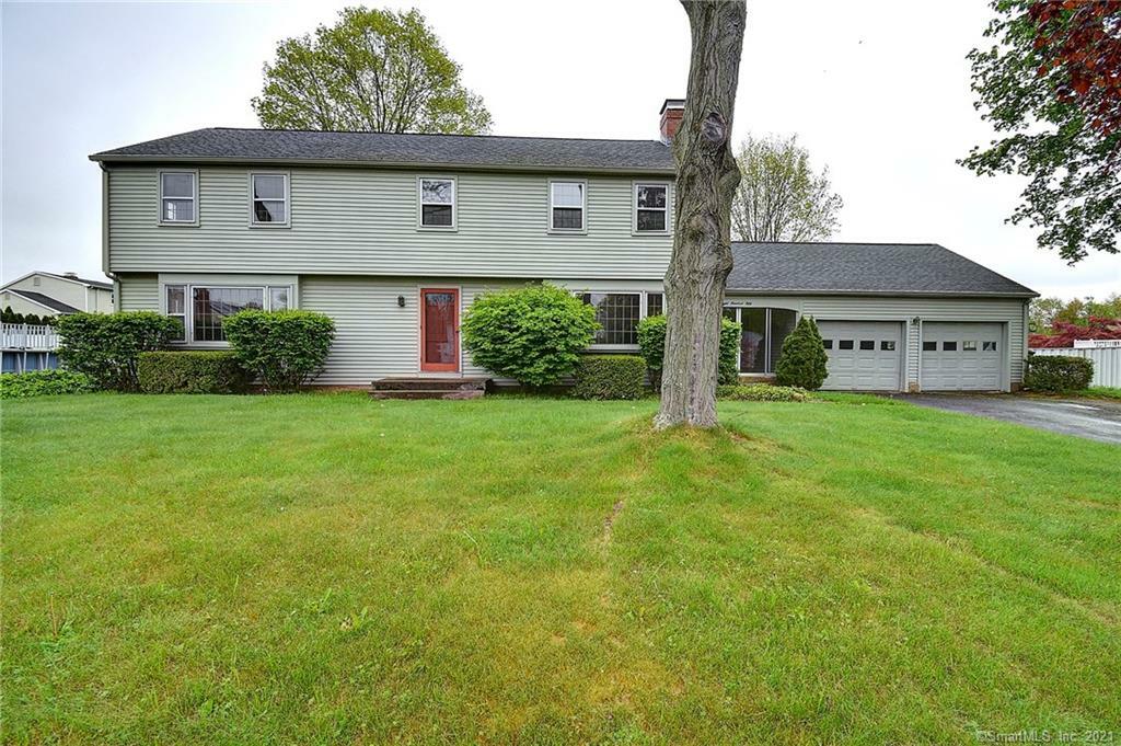 Property Photo: 850 Cloverdale Circle CT 06109