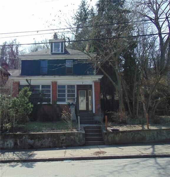 Property Photo: 2802 Salisbury St PA 15210