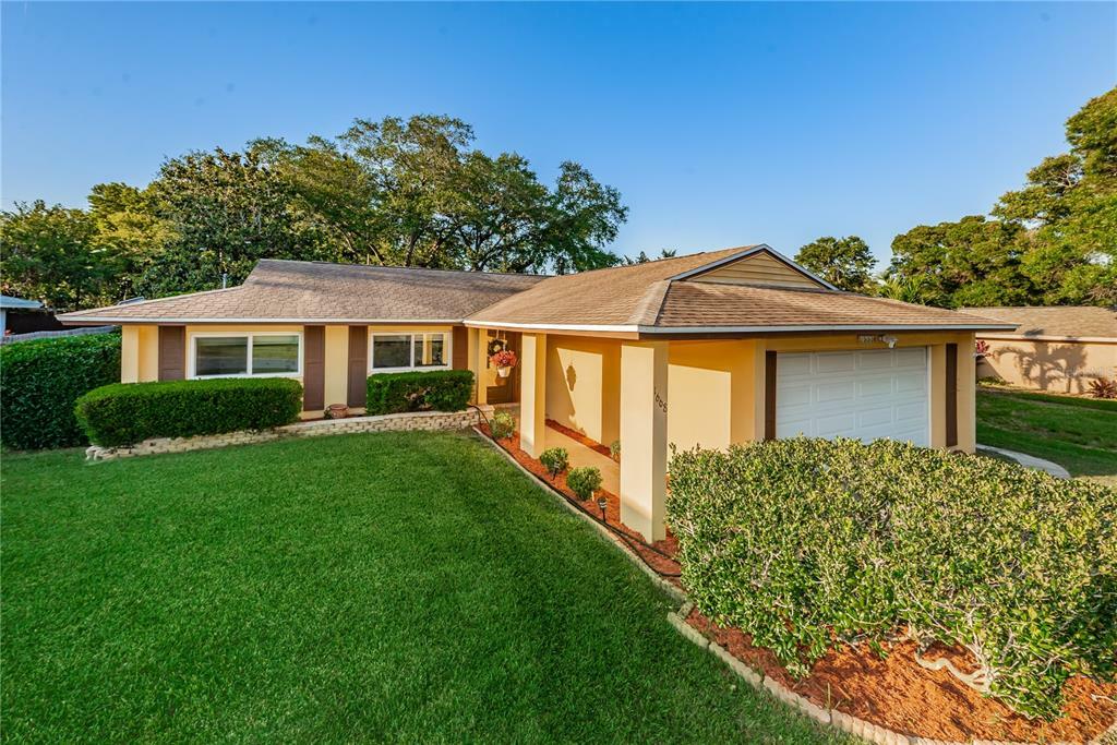 Property Photo: 1668 Eden Court FL 33756