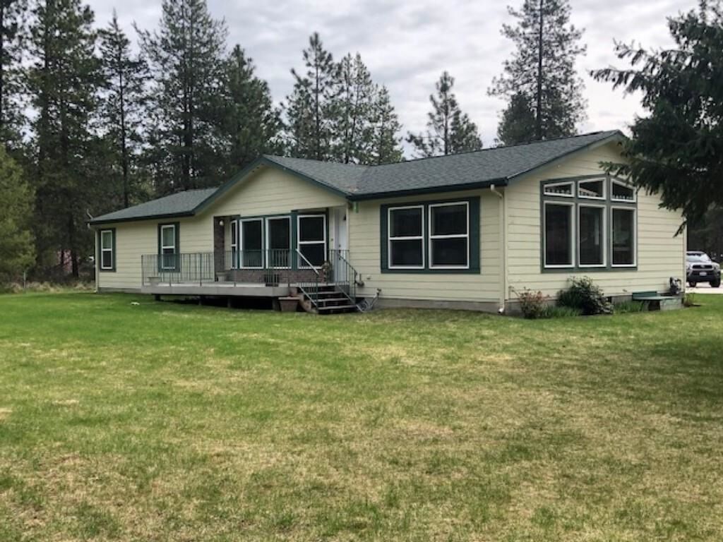 Property Photo: 220 Eagle Dr WA 99109