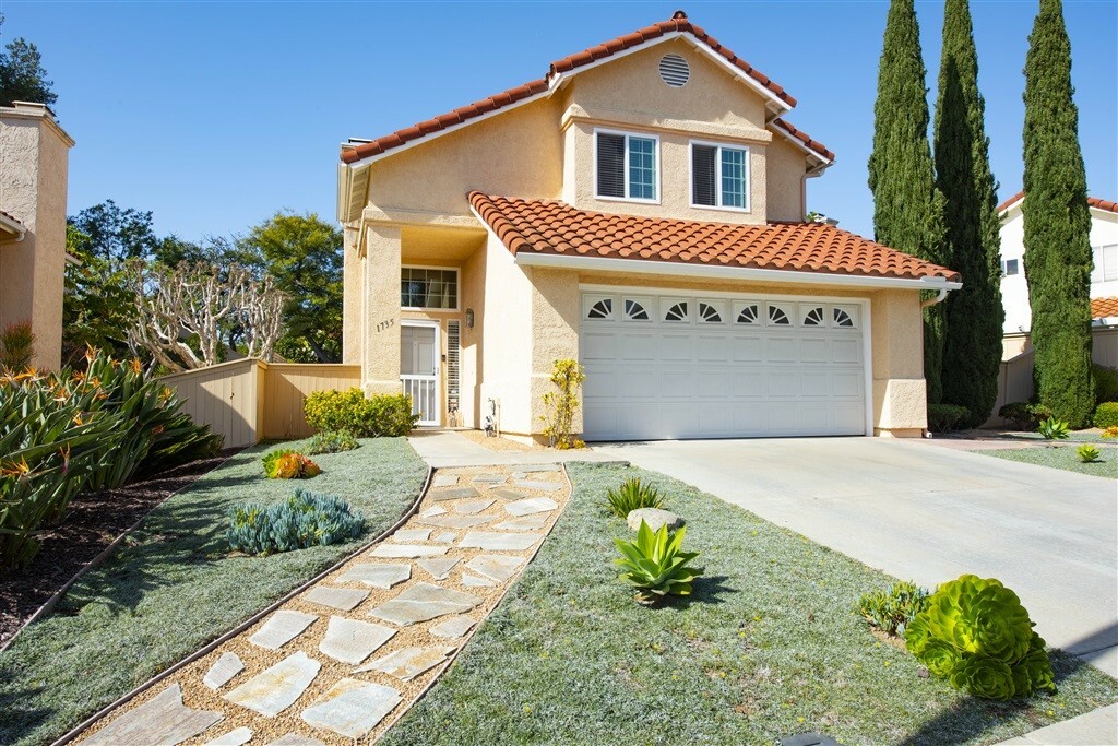 Property Photo: 1735 Mount Way CA 92081