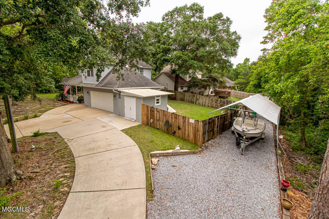 Property Photo:  2804 Hickory Lane  MS 39564 