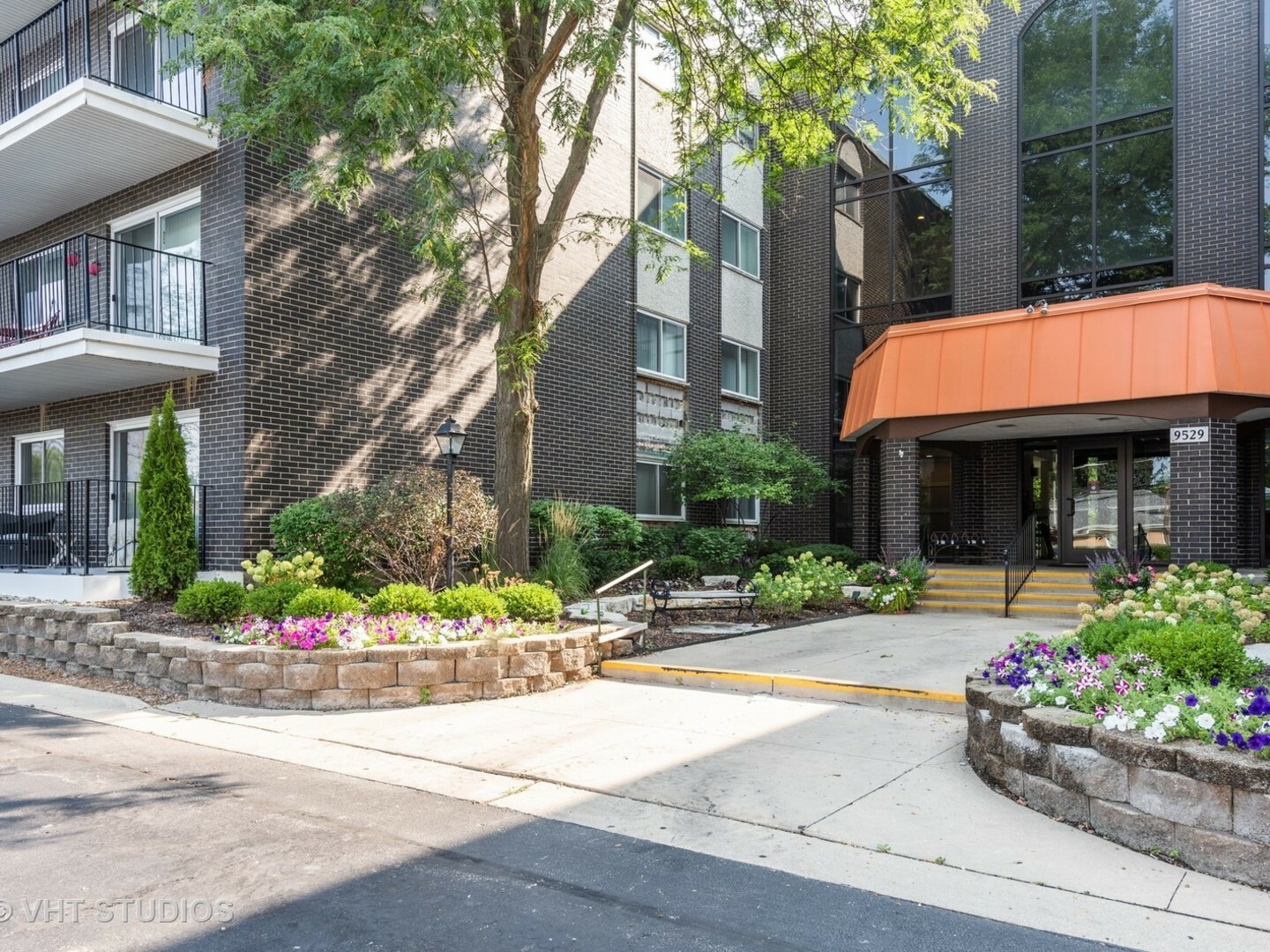 Property Photo:  9529 Bronx Place 112  IL 60077 