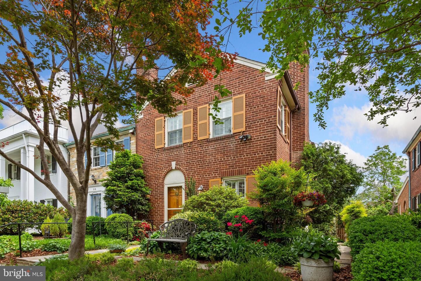 Property Photo:  920 S Saint Asaph Street  VA 22314 