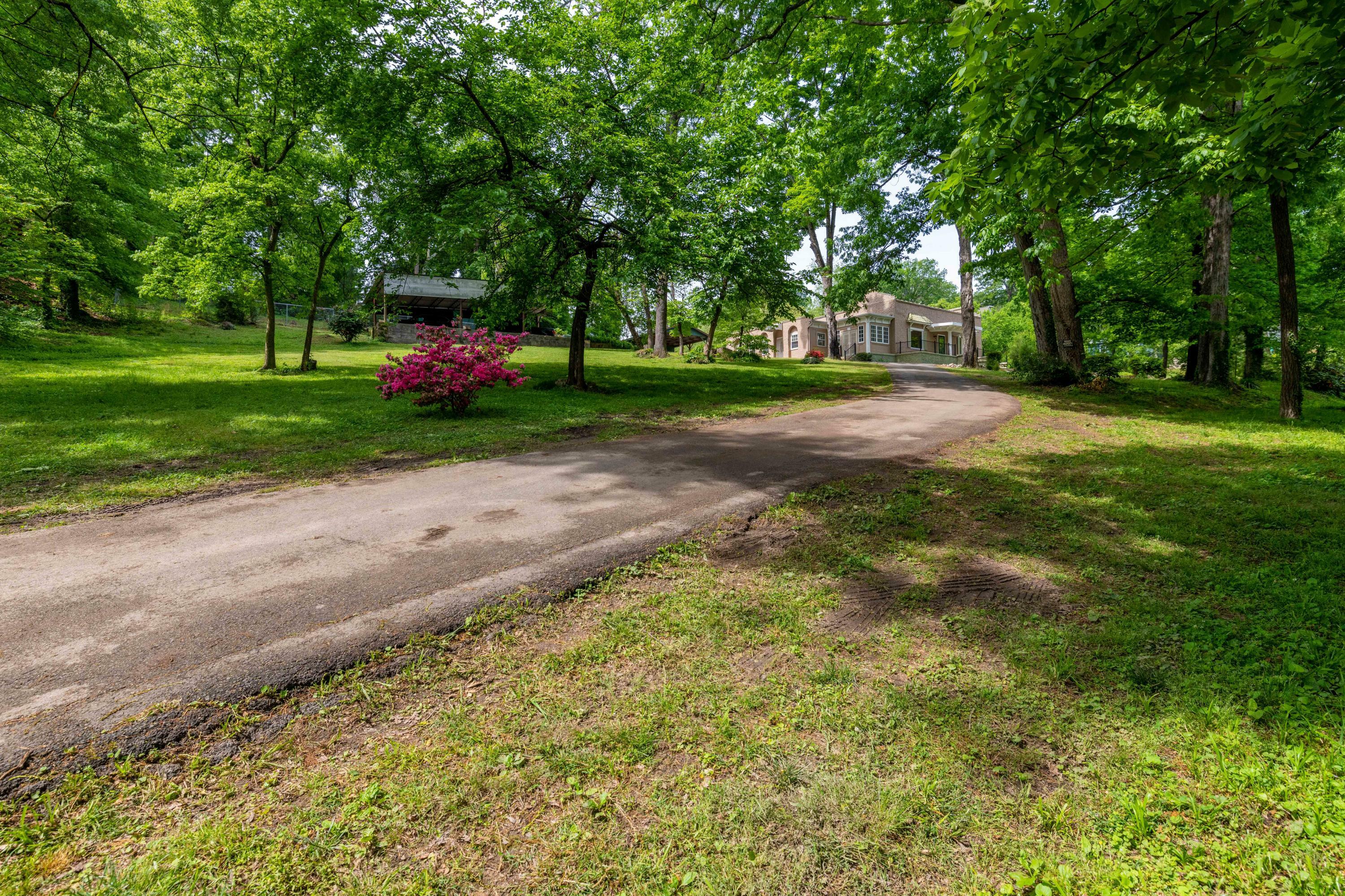 Property Photo:  3208 Alta Vista Dr  TN 37411 