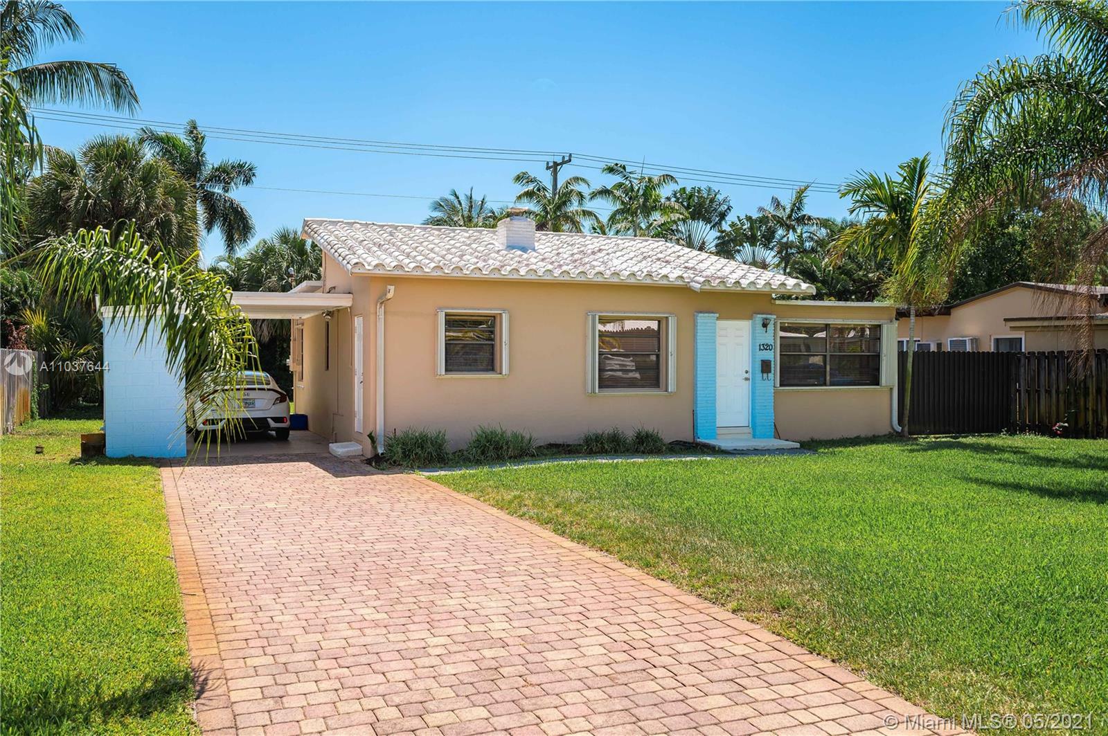 Property Photo: 1320 NE 16th Ave FL 33304