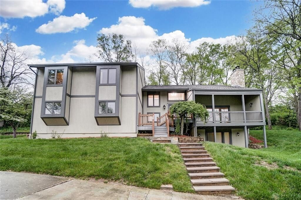 Property Photo:  631 Thornbury Drive  OH 45459 