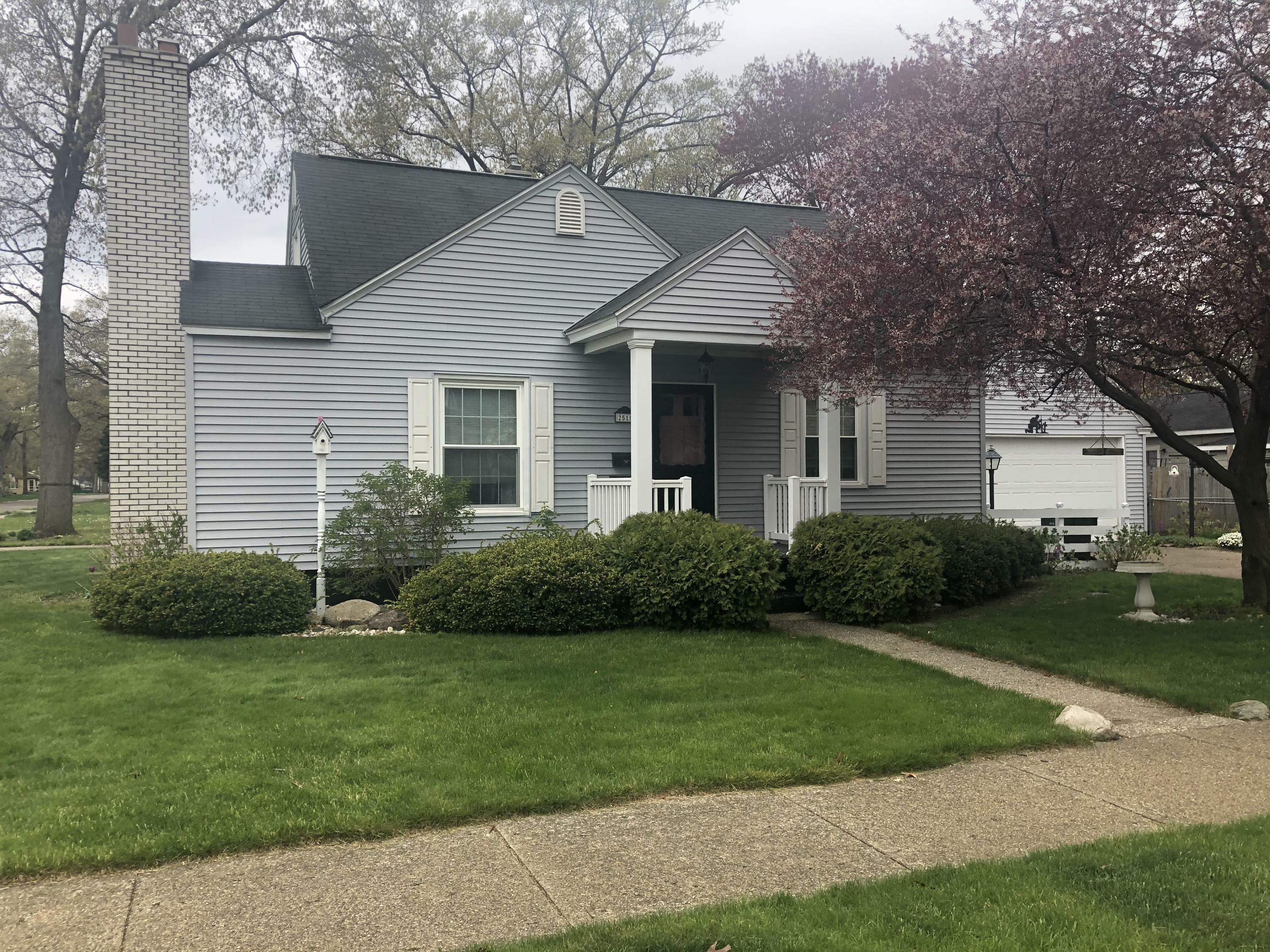 Property Photo:  2515 Cumberland Street  MI 49441 