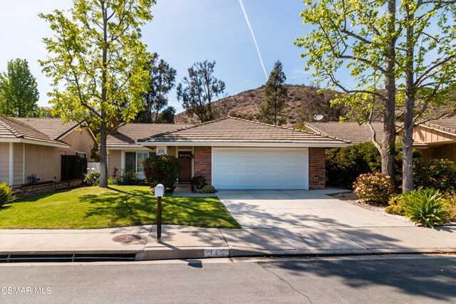 Property Photo:  125 Los Vientos Drive  CA 91320 