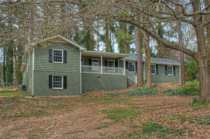Property Photo:  3203 Crossing Drive  GA 30078 