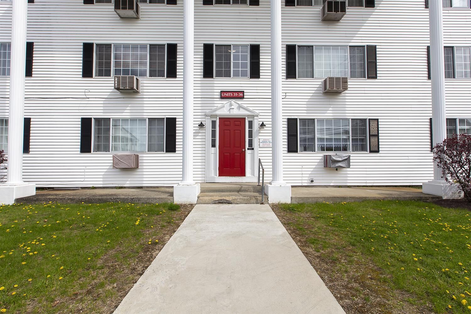Property Photo:  105 Portsmouth Avenue 32  NH 03833 