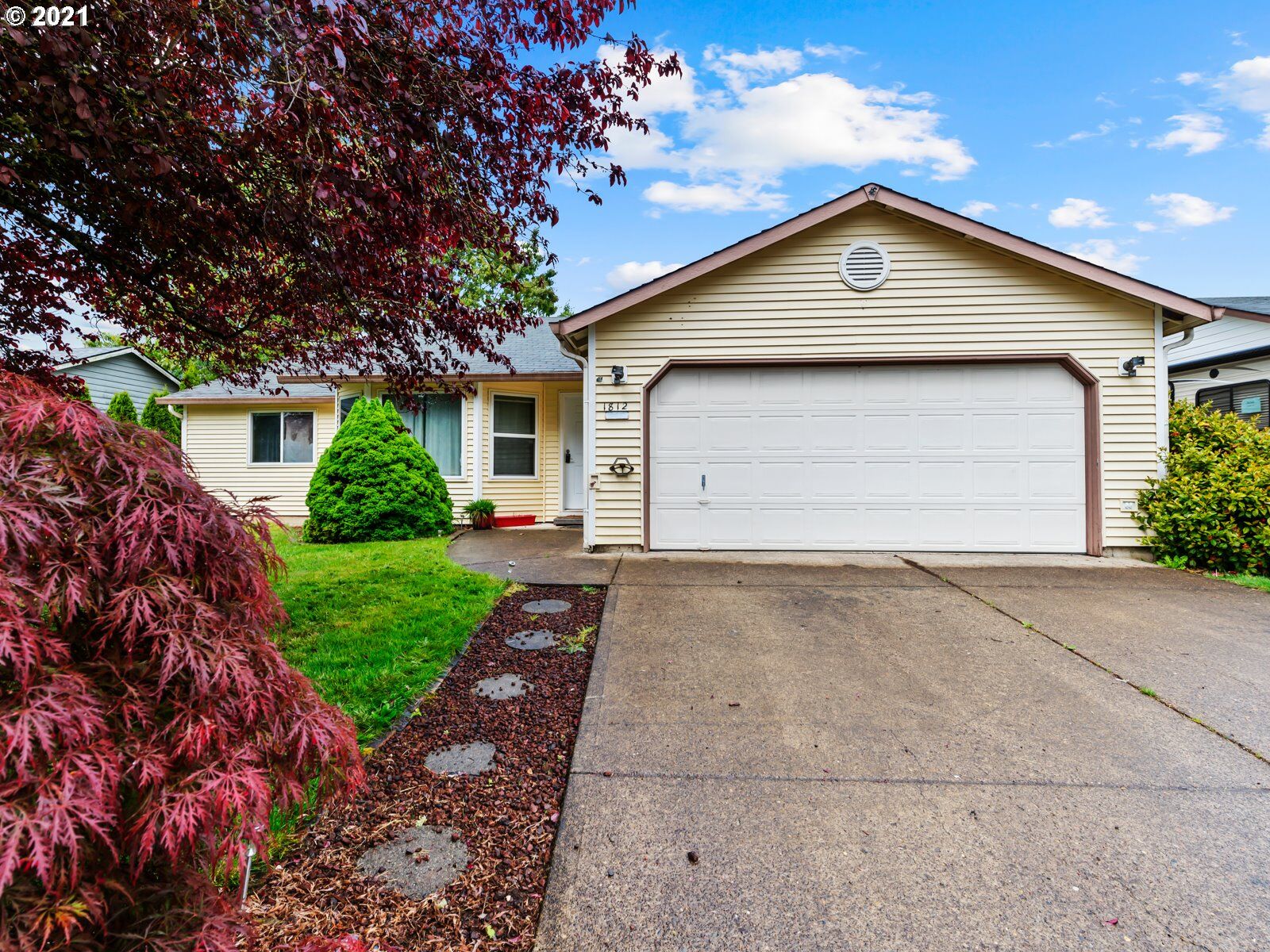 Property Photo: 1812 NW 7th Ct WA 98604