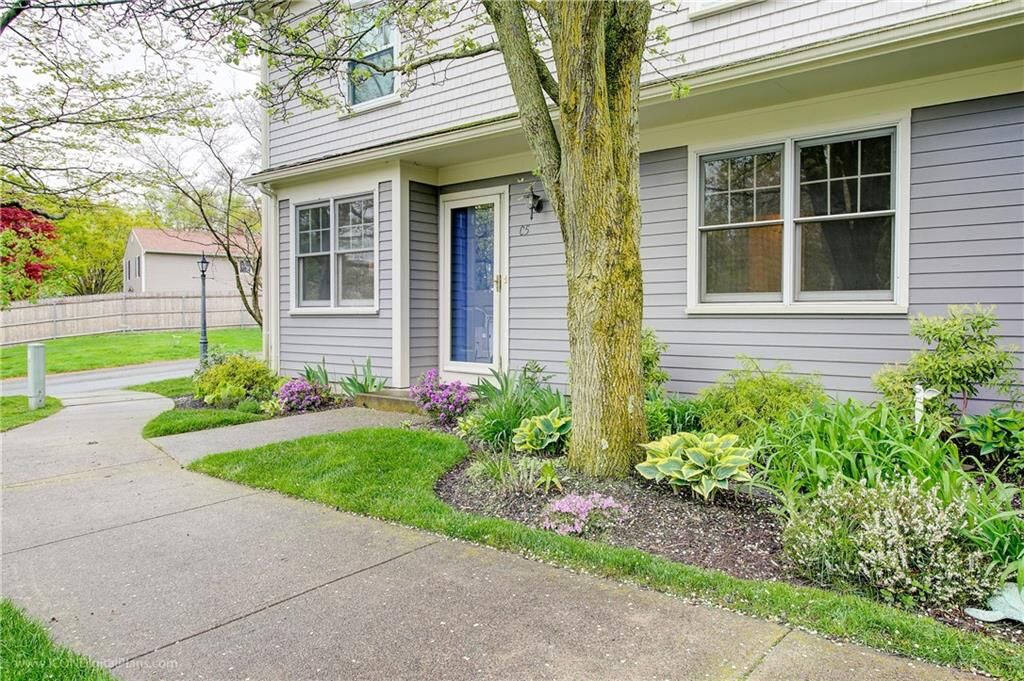 Property Photo:  5 - C-5 Bristol Woods Dr, Unit#C-5  RI 02809 