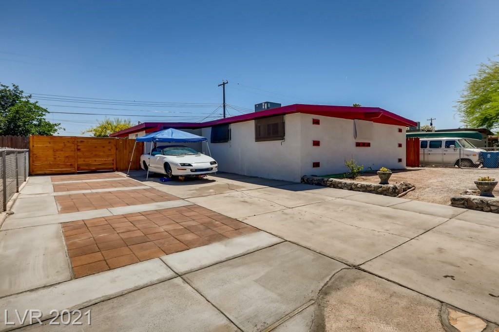 Property Photo:  4945 Newton Drive  NV 89121 