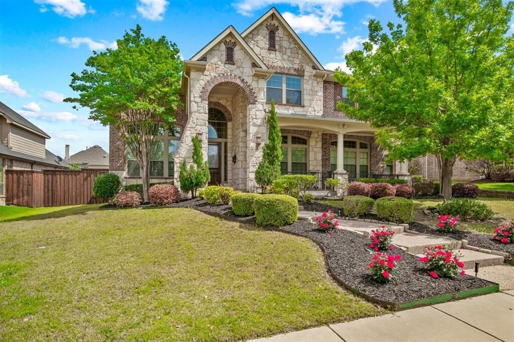 Property Photo: 2323 Wild Forest Circle TX 75056