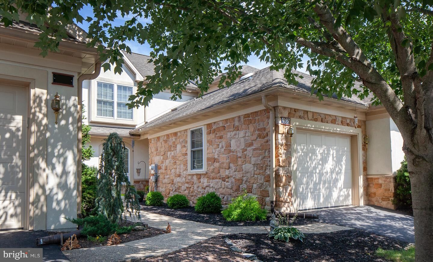 Property Photo:  103 Creekgate  PA 17551 