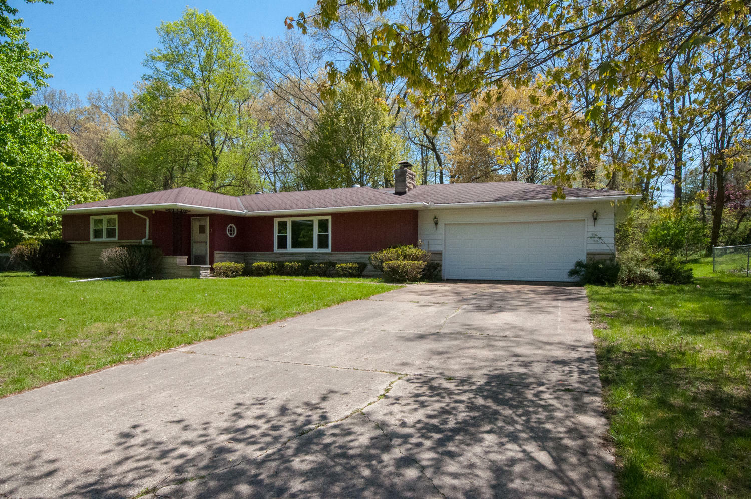 Property Photo:  62 Hickory Nut Lane  MI 49037 