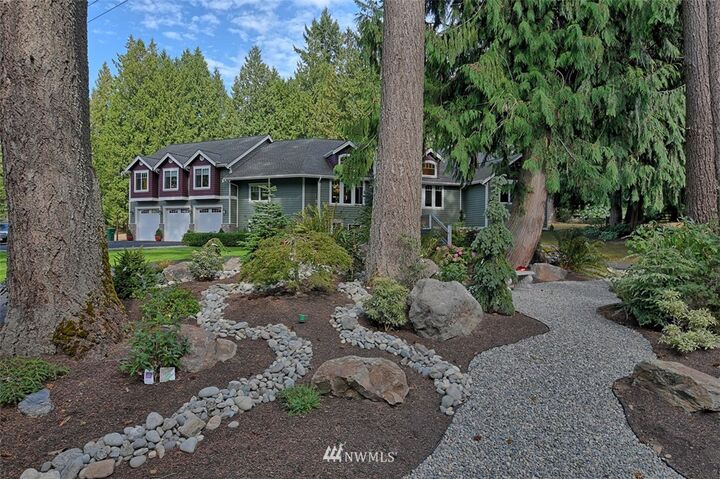 Property Photo: 13311 SE 27th Street SE WA 98290