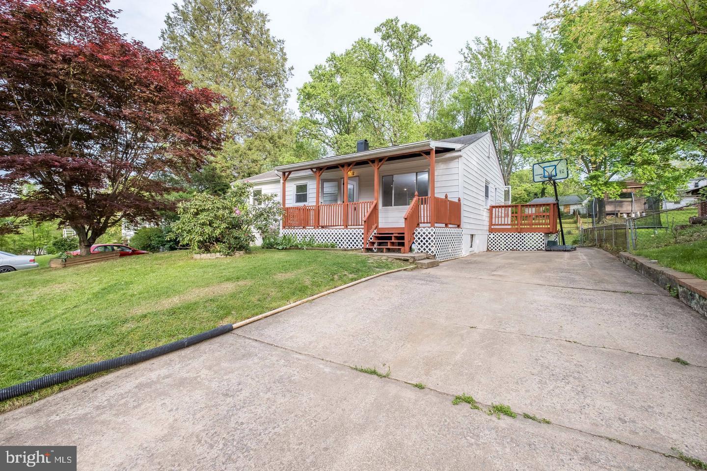 Property Photo: 13936 Mathews Drive VA 22191