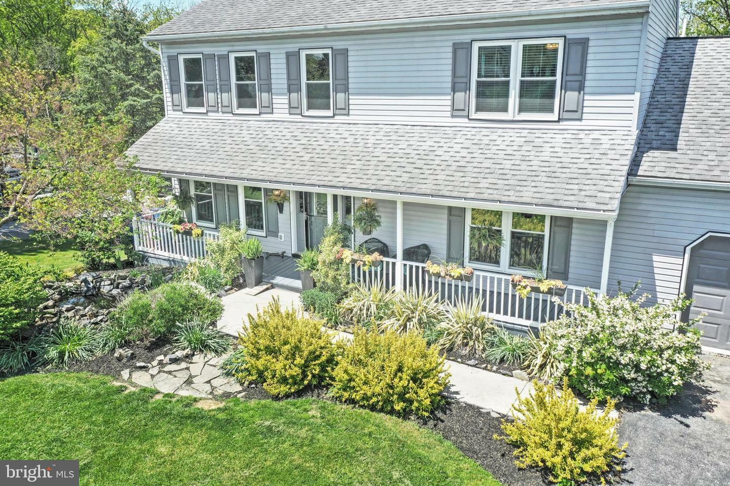 Property Photo:  81 Curtis Drive  PA 17316 