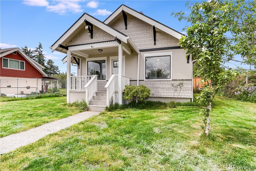 Property Photo: 7436 Tacoma Ave S WA 98408