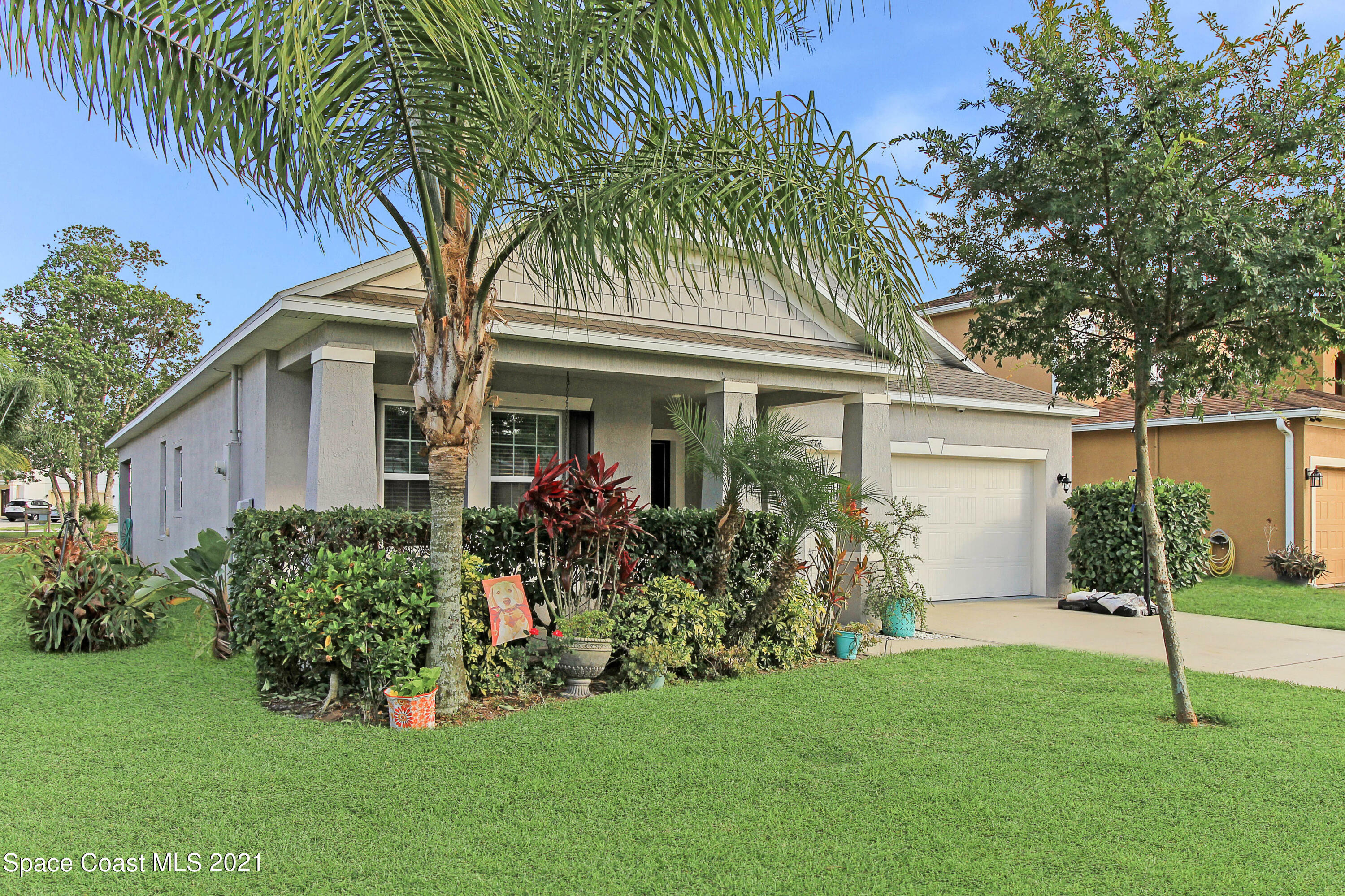 Property Photo: 774 Breakaway Trail FL 32780