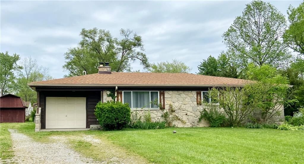 Property Photo: 4622 Lois Lane IN 46237