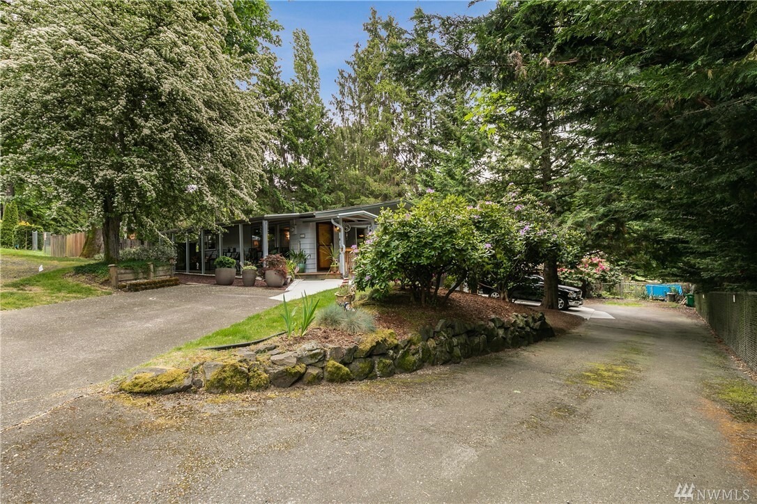 Property Photo:  4605 S 150th St  WA 98188 