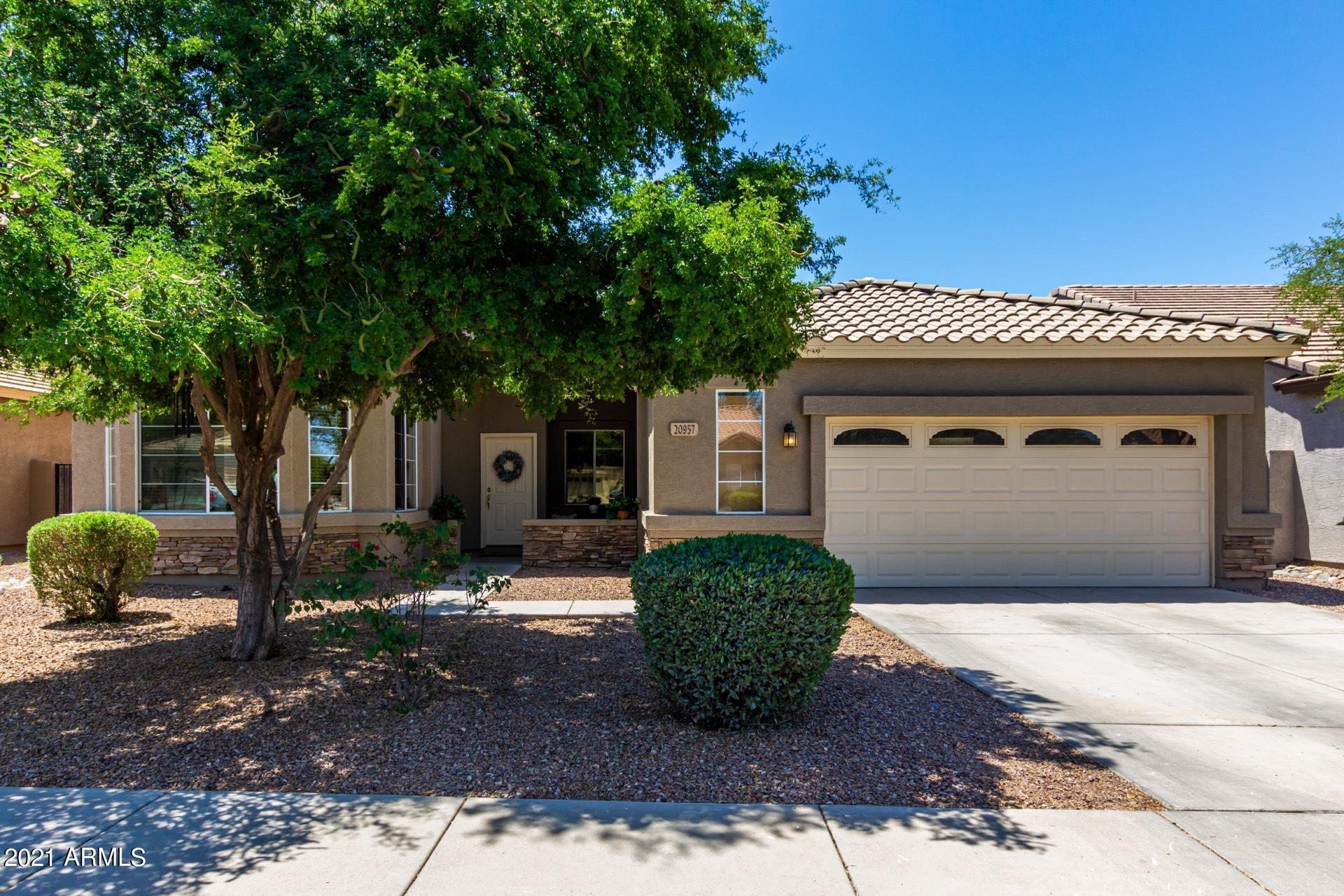 Property Photo: 20957 E Via Del Rancho -- AZ 85142