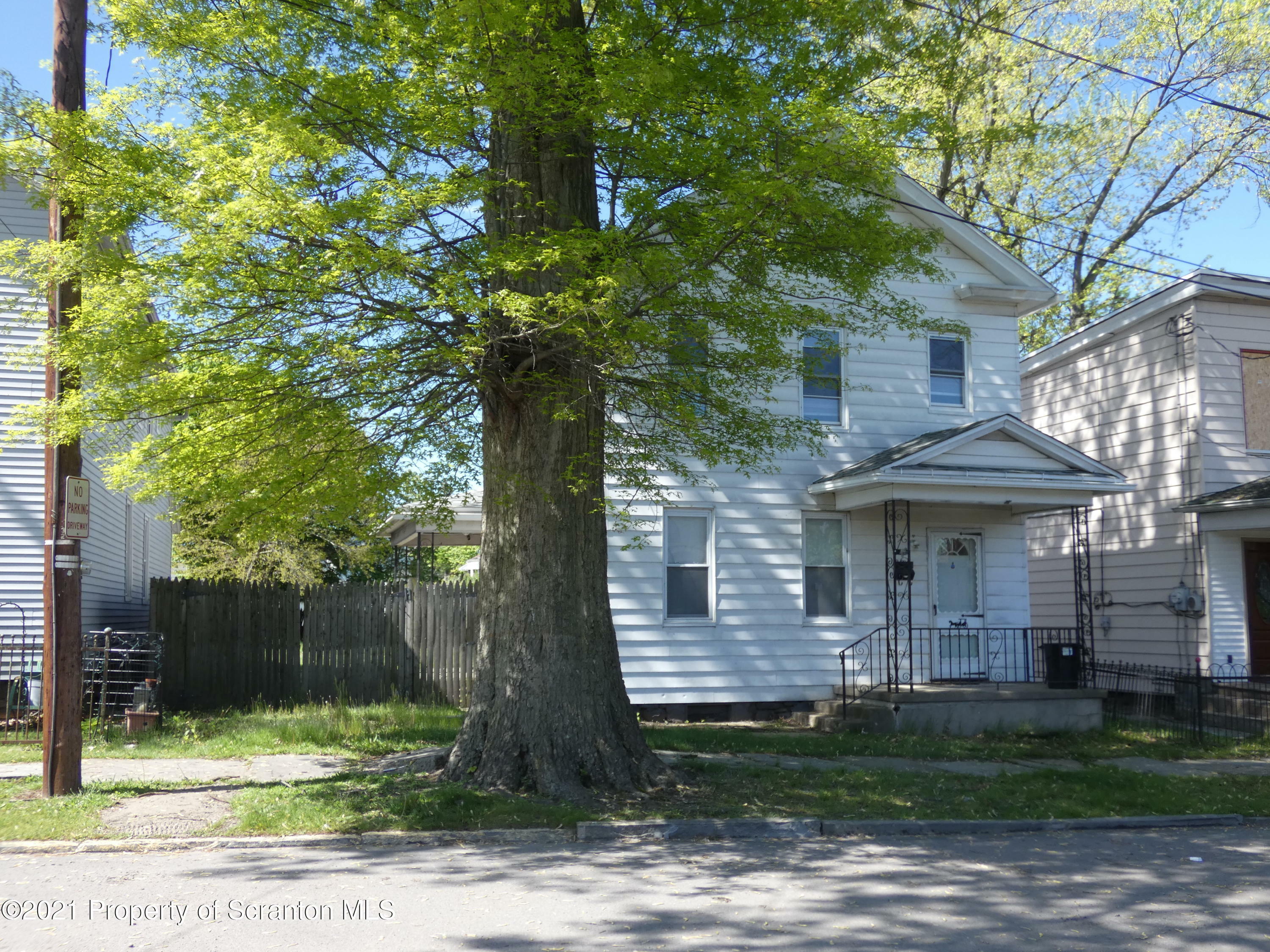 Property Photo:  306 Willow Street  PA 18505 