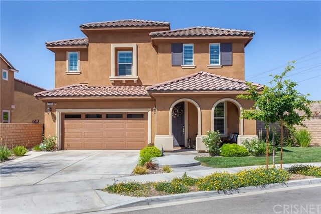 Property Photo: 27369 Ellery Place CA 91350