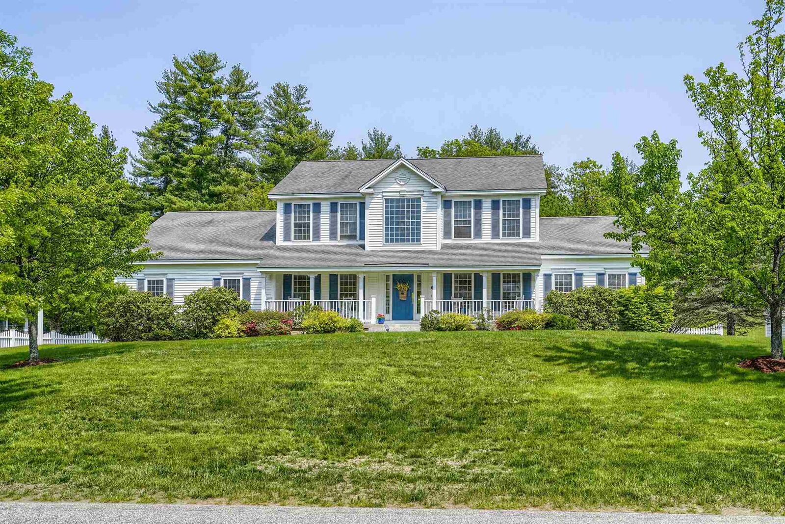 Property Photo:  25 Winding Road  NH 03110 