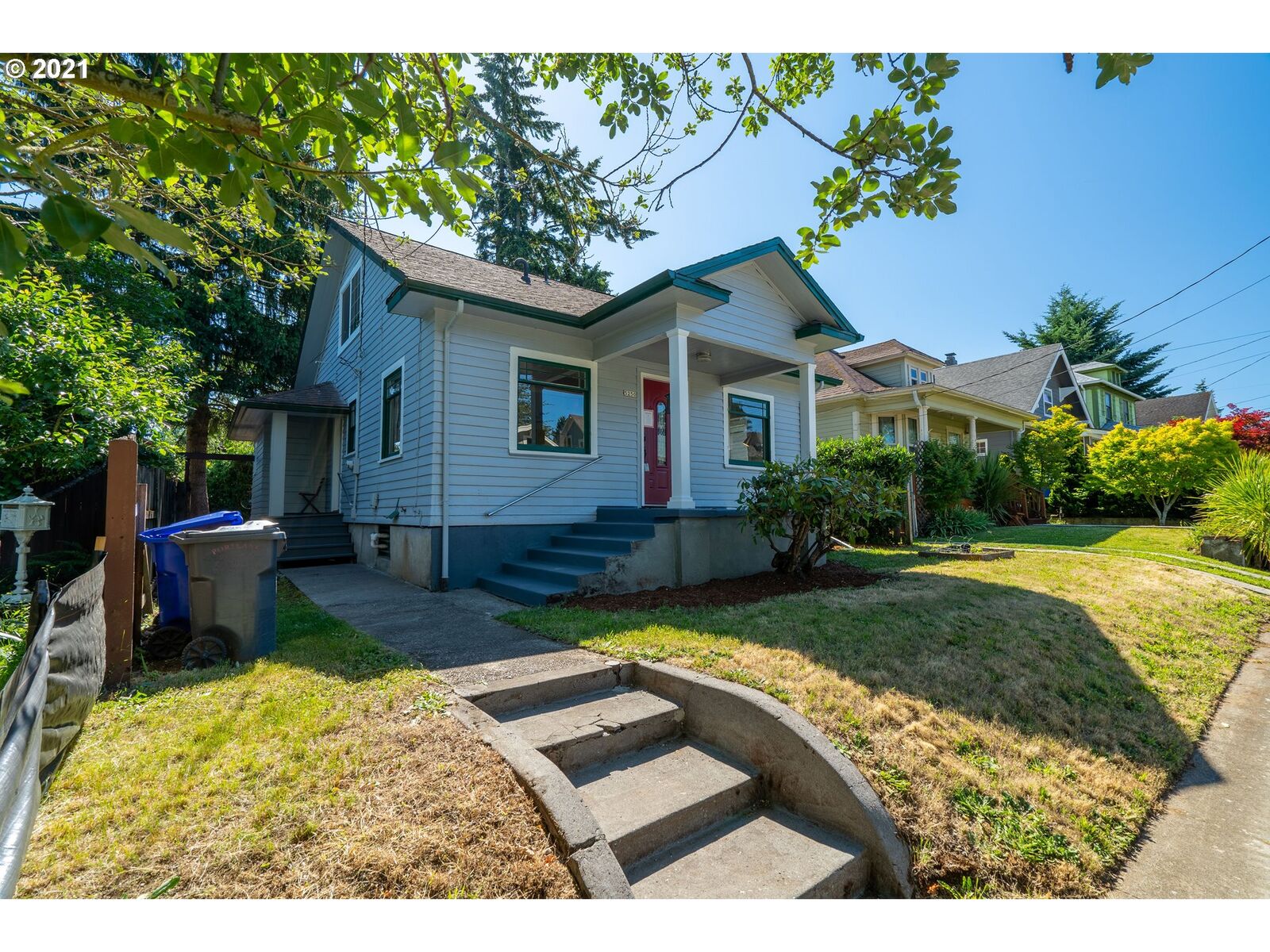 Property Photo:  5250 NE 24th Ave  OR 97211 