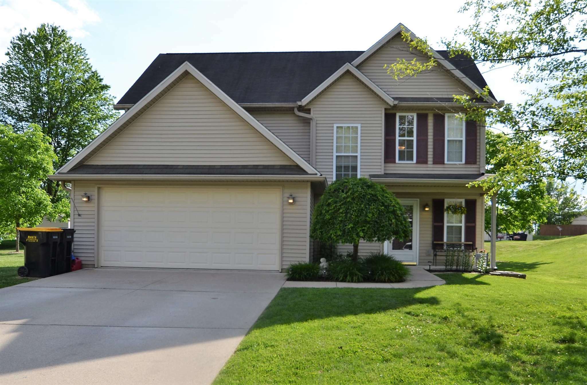 Property Photo:  846 S Cannon Court  IN 47429-1991 