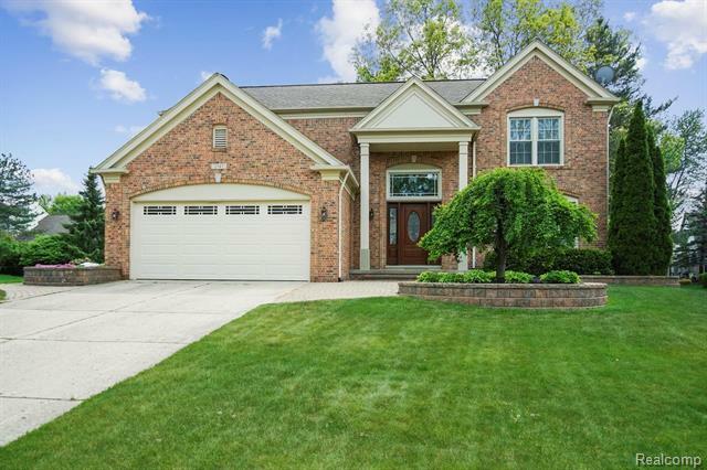 Property Photo: 2747 Canoe Circle Drive MI 48360