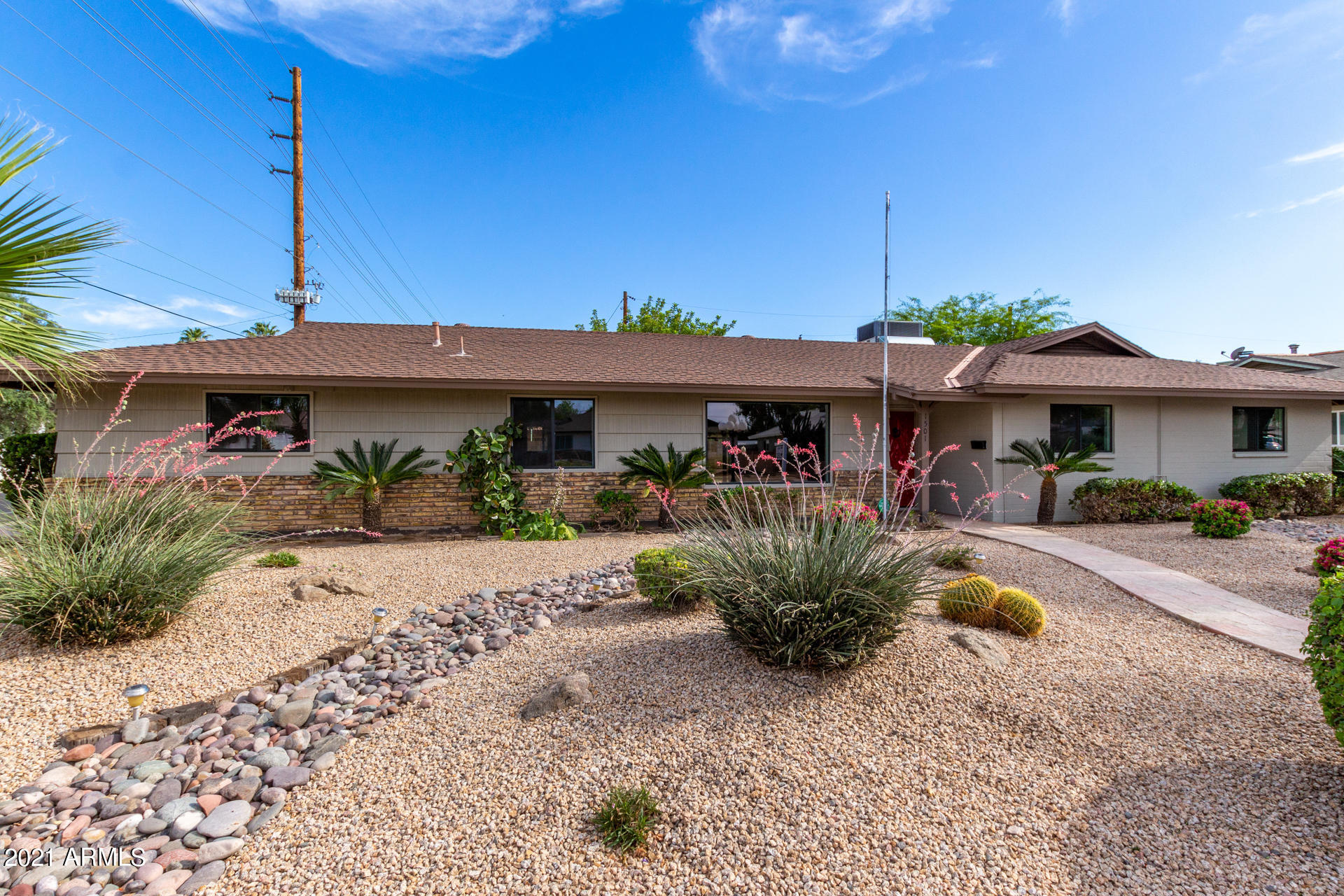 Property Photo: 1501 W Tuckey Lane AZ 85015