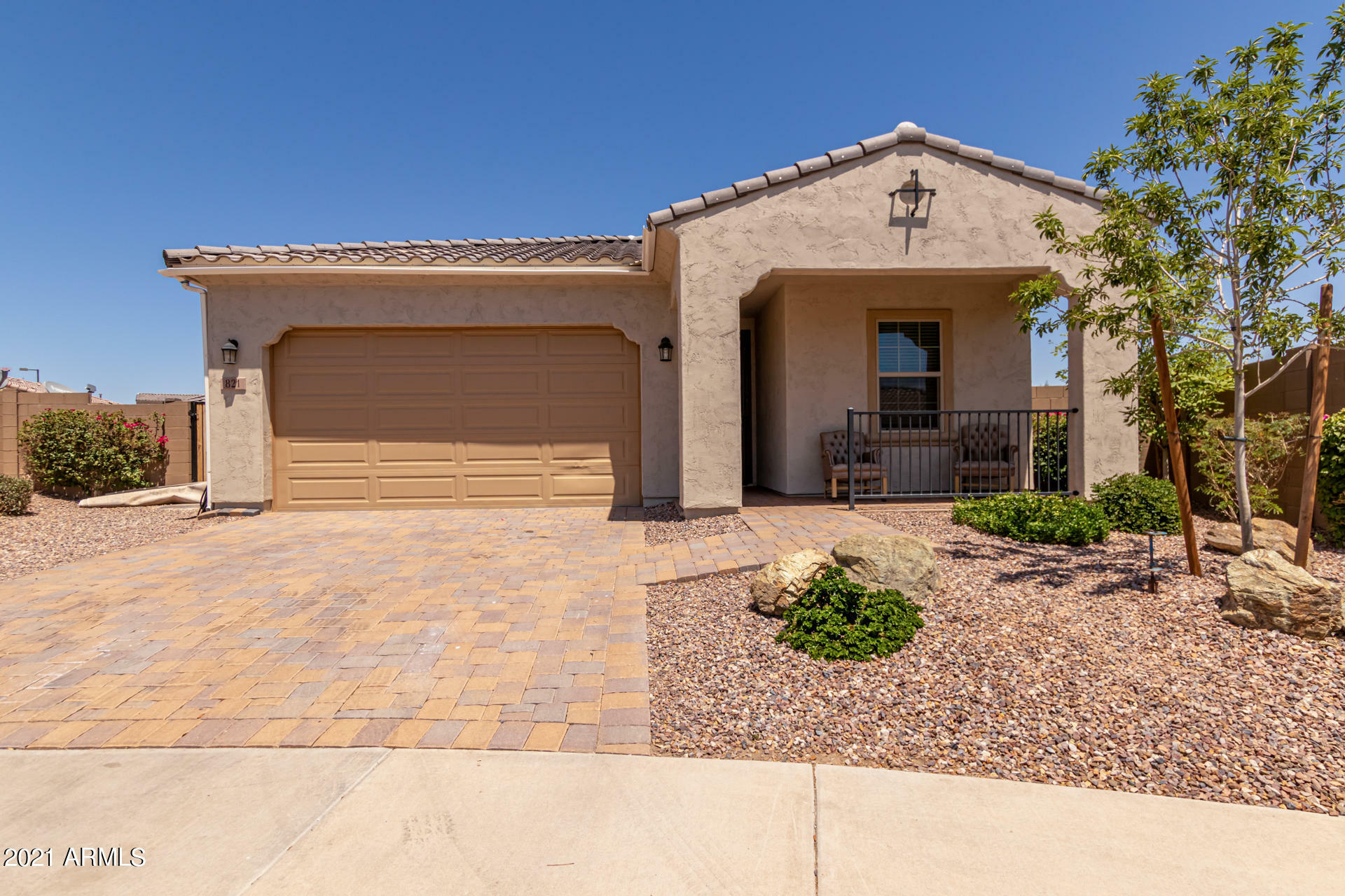 Property Photo:  821 S 202nd Drive  AZ 85326 