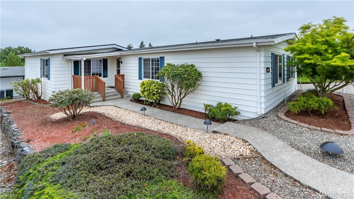 Property Photo: 2500 Alder St 222 WA 98354